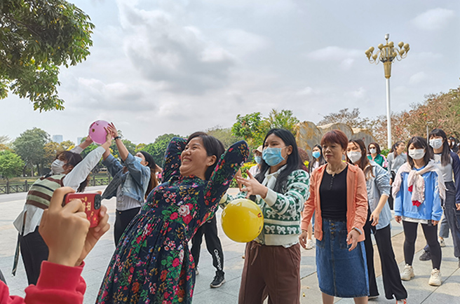 涓借姵鍥灄濂崇鑺傛捣鐝犳箹鍏洯搴峰吇娲诲姩鍥為【